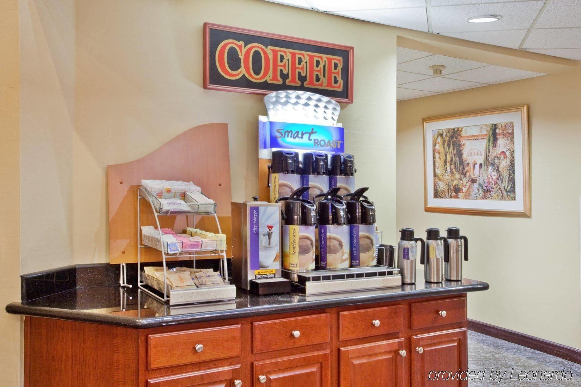 Holiday Inn Express Hotel & Suites Lawrenceville By Ihg Ngoại thất bức ảnh